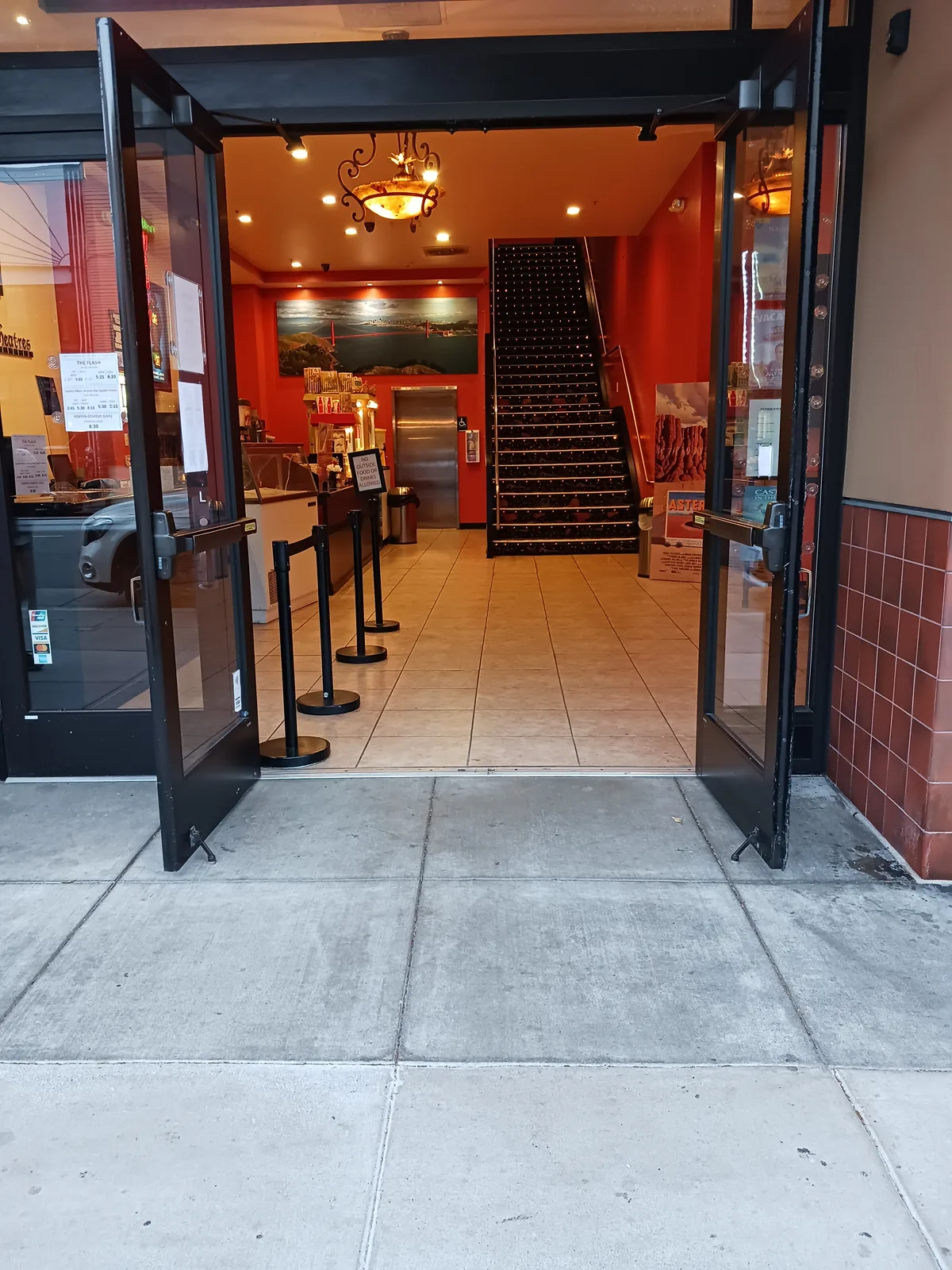 Prime Ground Floor Space on Chestnut Street, 37 sqm, pop up store in San Francisco, additional interior view