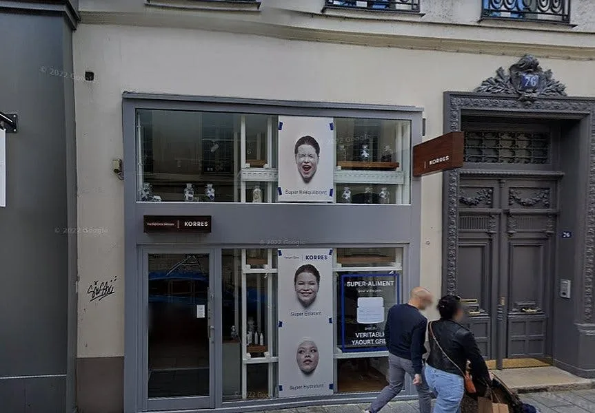 Prime Location Boutique in Marais, Paris