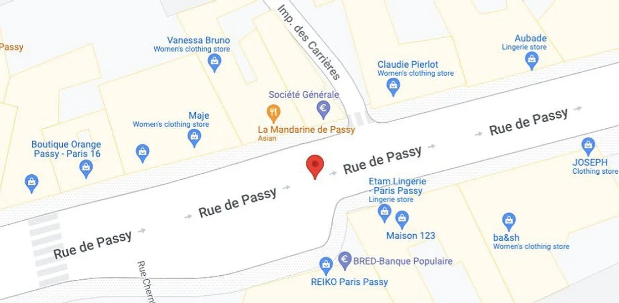 Prime Location Boutique in Passy Area, Paris — 3