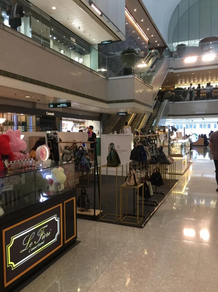 Prime Promotion Kiosk in Central Shopping Mall, 12 sqm, pop up store in Hong Kong, interior view