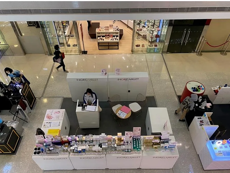 Prime Promotion Kiosk in Central Shopping Mall, 12 sqm, pop up store in Hong Kong, third interior view