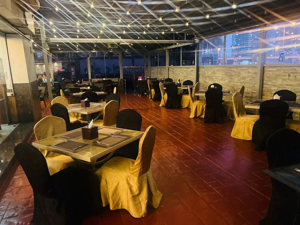 Prime Restaurant Space for Lease in Marina View, Dubai, 325 sqm, retail activation, pop-up rental