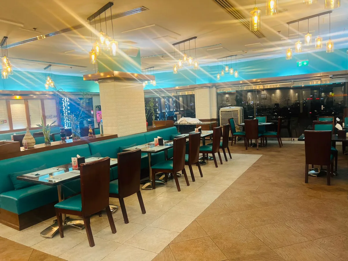 Prime Restaurant Space for Lease in Marina View, Dubai, 325 sqm, retail activation, pop-up rental, second interior view