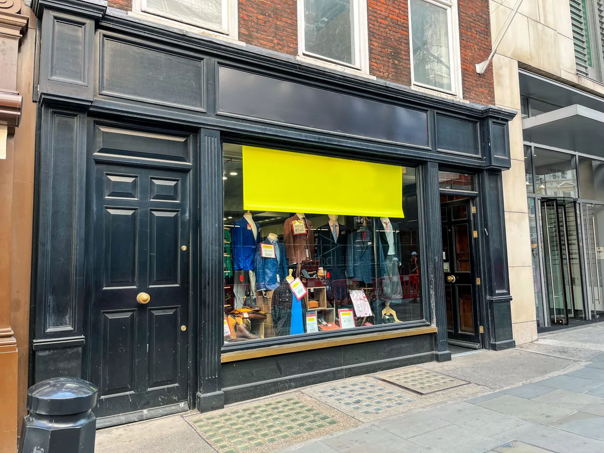 Prime Retail Opportunity in Mayfair with Modern Amenities, 181 sqm, pop up store in London
