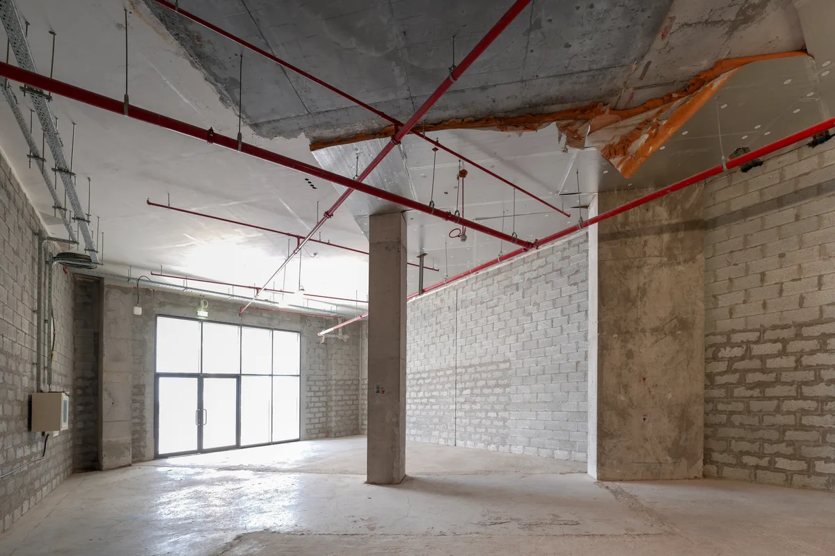 Prime Retail Space Available in Dubai South, 2086 sqm, retail activation, pop-up rental, interior view
