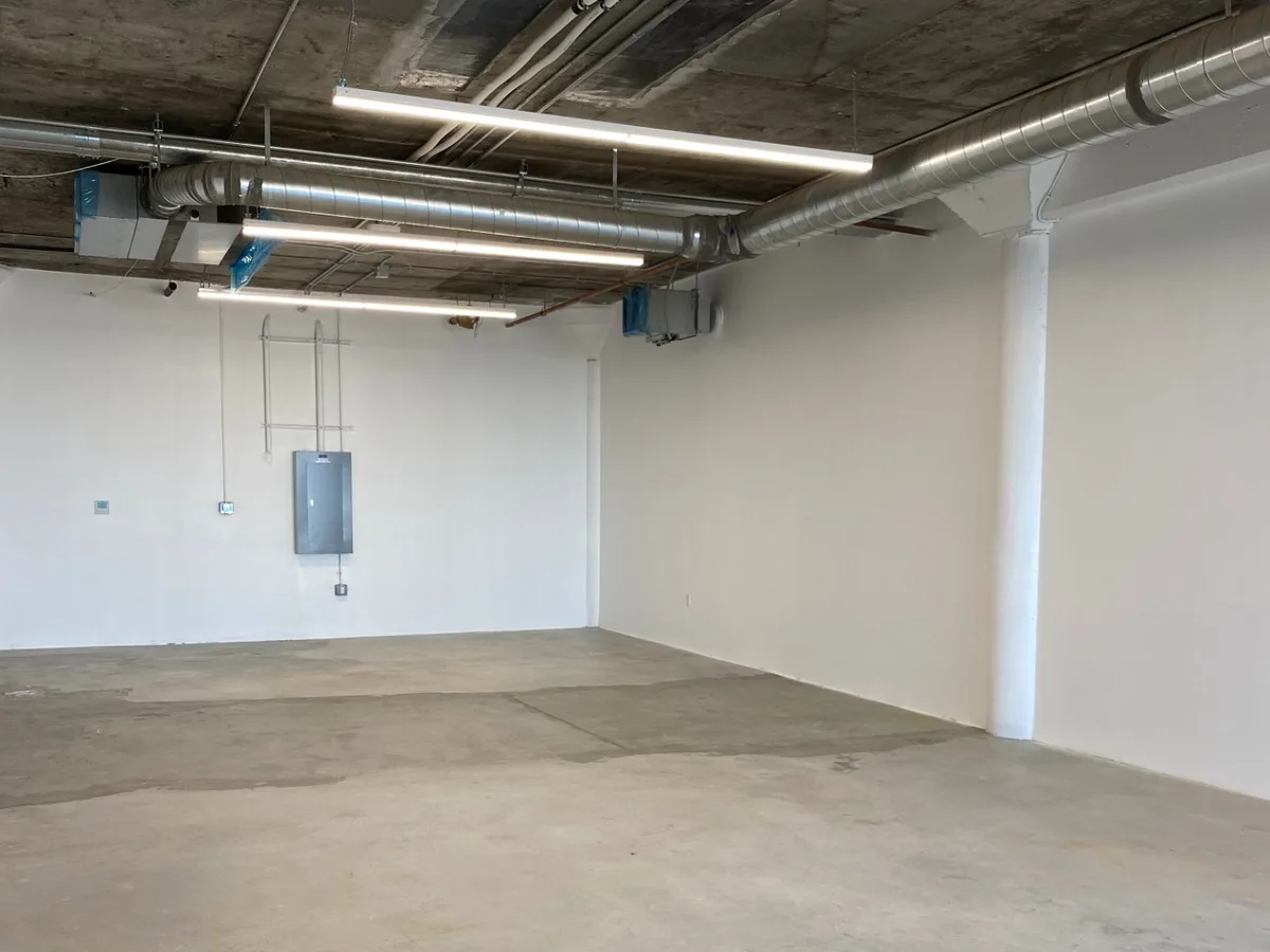 Prime Retail Space Available in The Wharf, 86 sqm, pop up store in San Francisco, second interior view