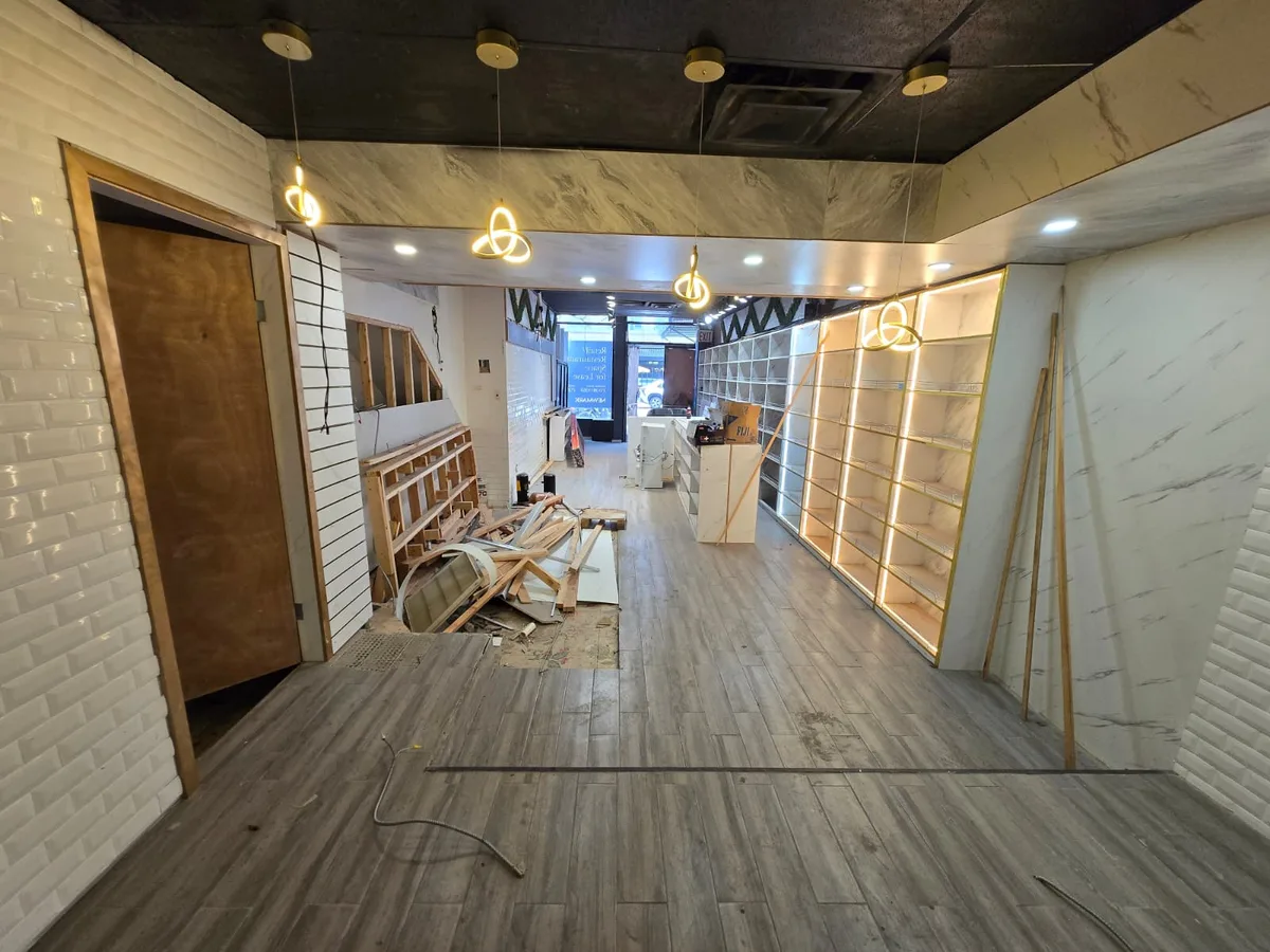 Prime Retail Space Available in Tribeca, 135 sqm, pop up store in New York