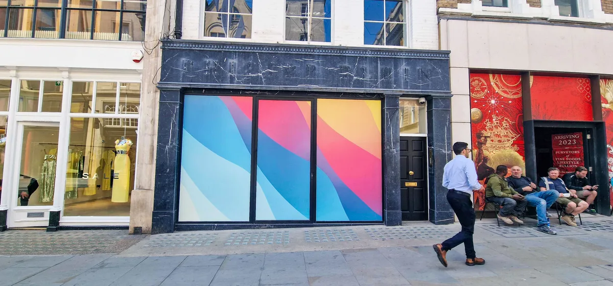 Prime Retail Space Available on New Bond Street, 185 sqm, pop up store in London