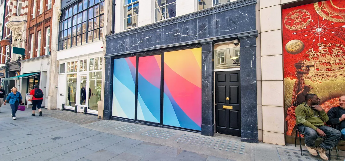 Prime Retail Space Available on New Bond Street, 185 sqm, pop up store in London, second interior view