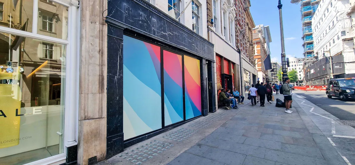 Prime Retail Space Available on New Bond Street, 185 sqm, pop up store in London, third interior view