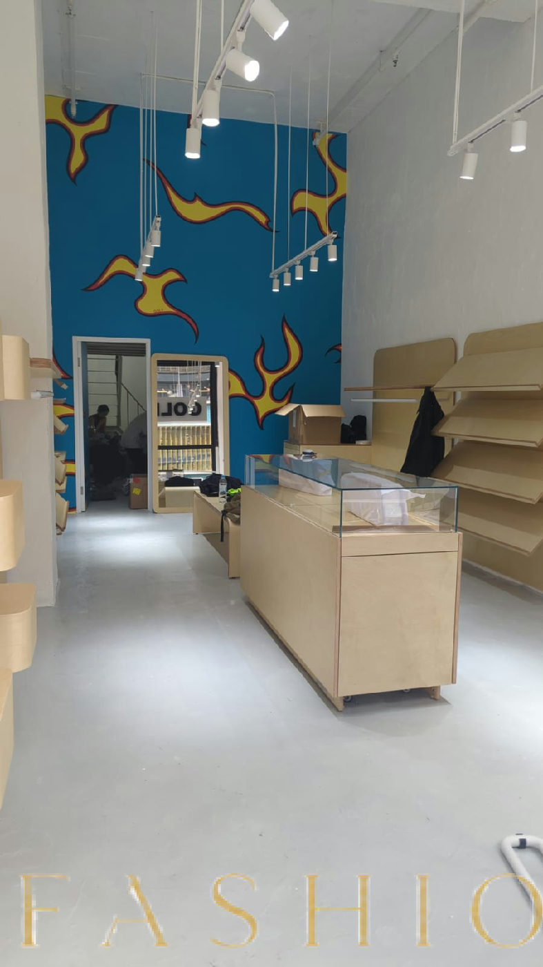 Prime Retail Space for Rent in Central, 74 sqm, pop up store in Hong Kong, additional interior view