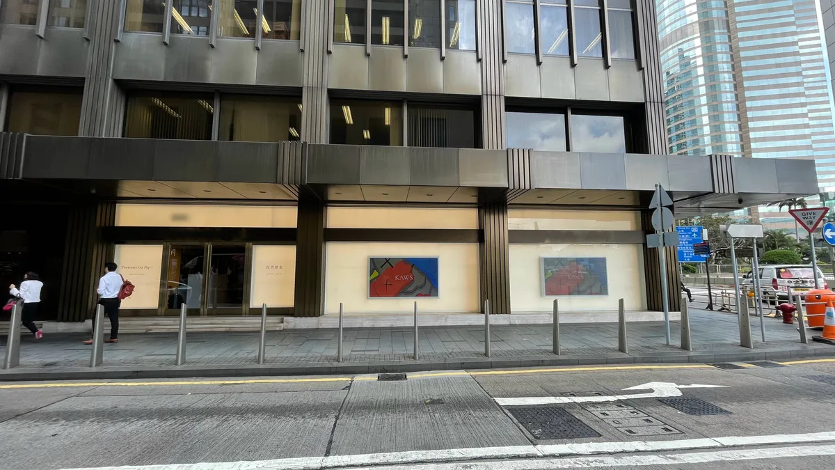 Prime Retail Space in Central - 2,341 sq ft, 218 sqm, art exhibition, pop-up rental in Hong Kong, third interior view
