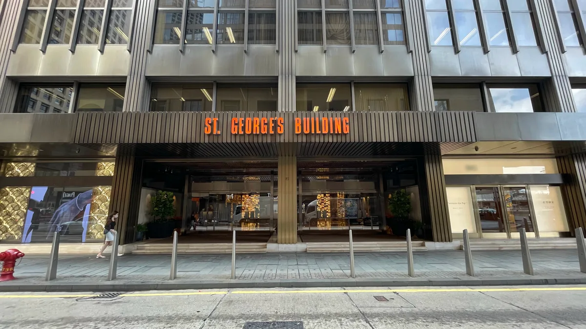 Prime Retail Space in Central - 2,341 sq ft, 218 sqm, art exhibition, pop-up rental in Hong Kong, additional interior view