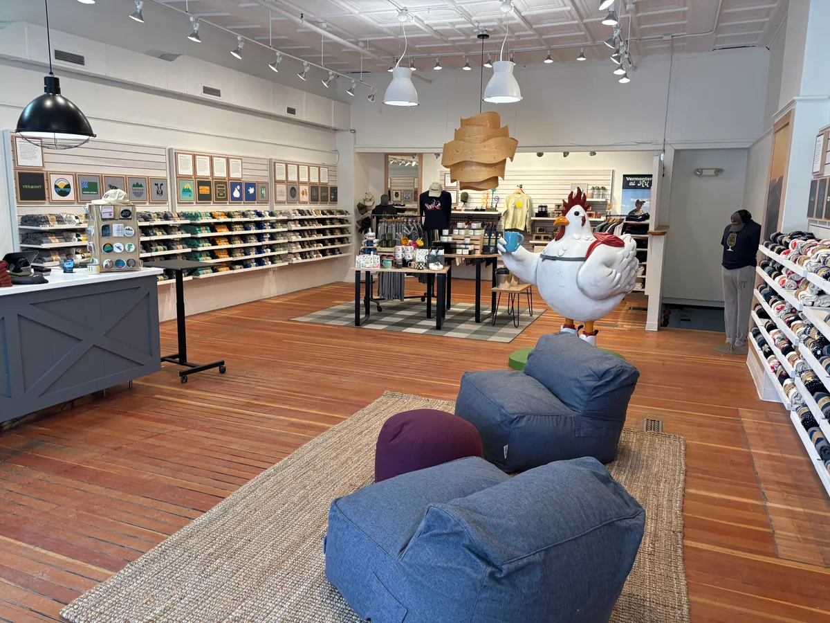 Prime Retail Space on Church Street Marketplace, 104 sqm, pop up store in Burlington, interior view