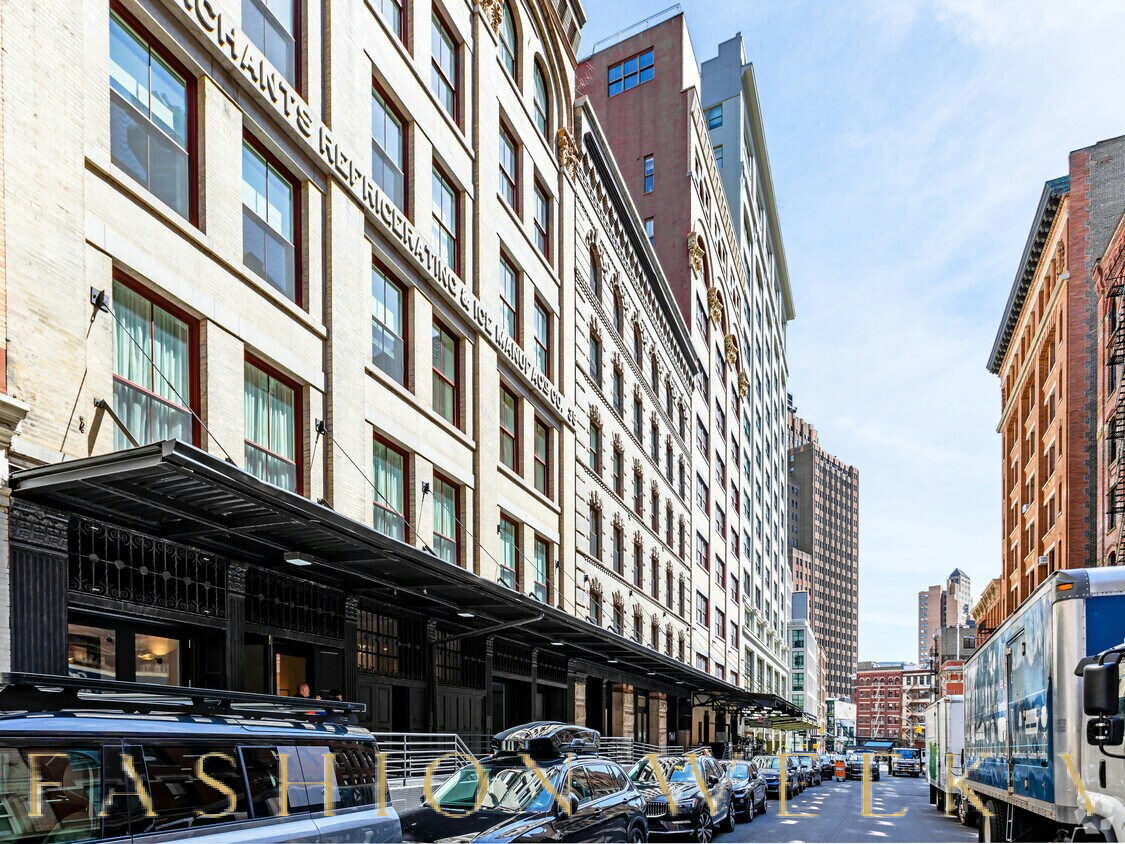 Prime Retail Space with 35 Feet of Frontage in Tribeca, pop up store in New York, interior view