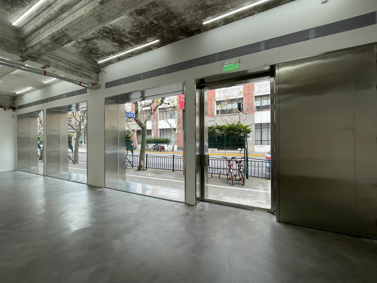 Prime Street-Level Space in Historic Bund Area, 300 sqm, workshop, pop-up rental in Huangpu Qu