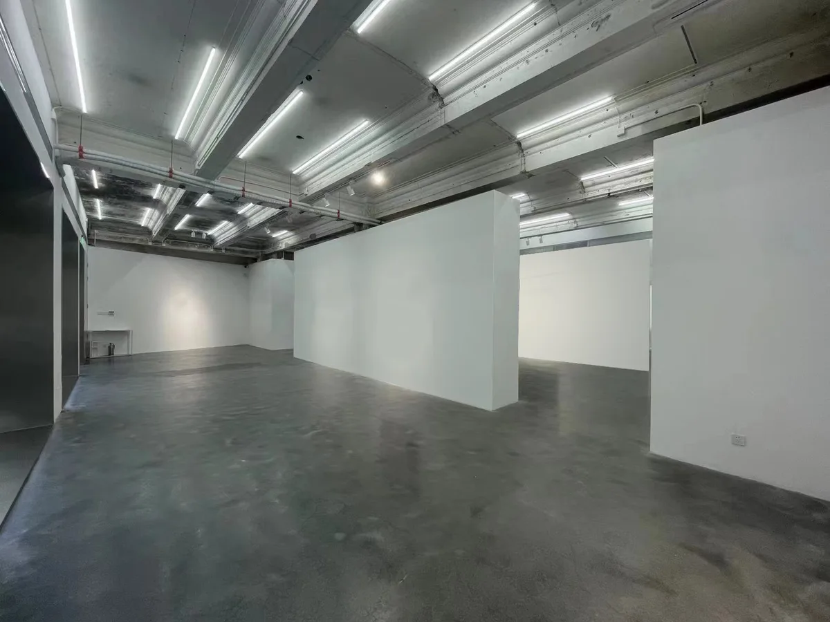 Prime Street-Level Space in Historic Bund Area, 300 sqm, workshop, pop-up rental in Huangpu Qu, second interior view
