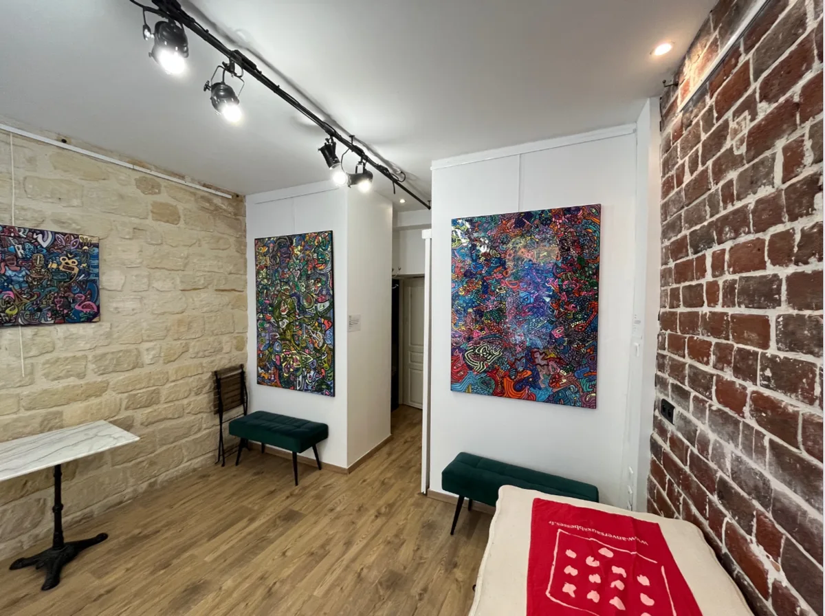 Prime Street-Level Space in Iconic Montmartre, 24 sqm, pop up store in Paris, second interior view
