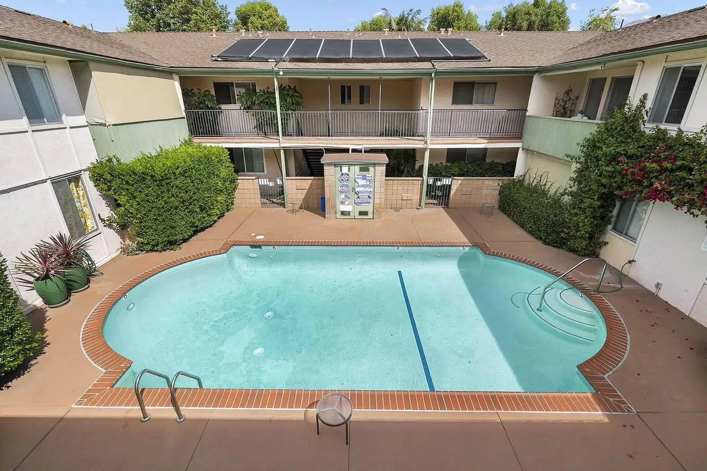 Pristine 1-Bedroom Commercial Space in Santa Barbara — 5