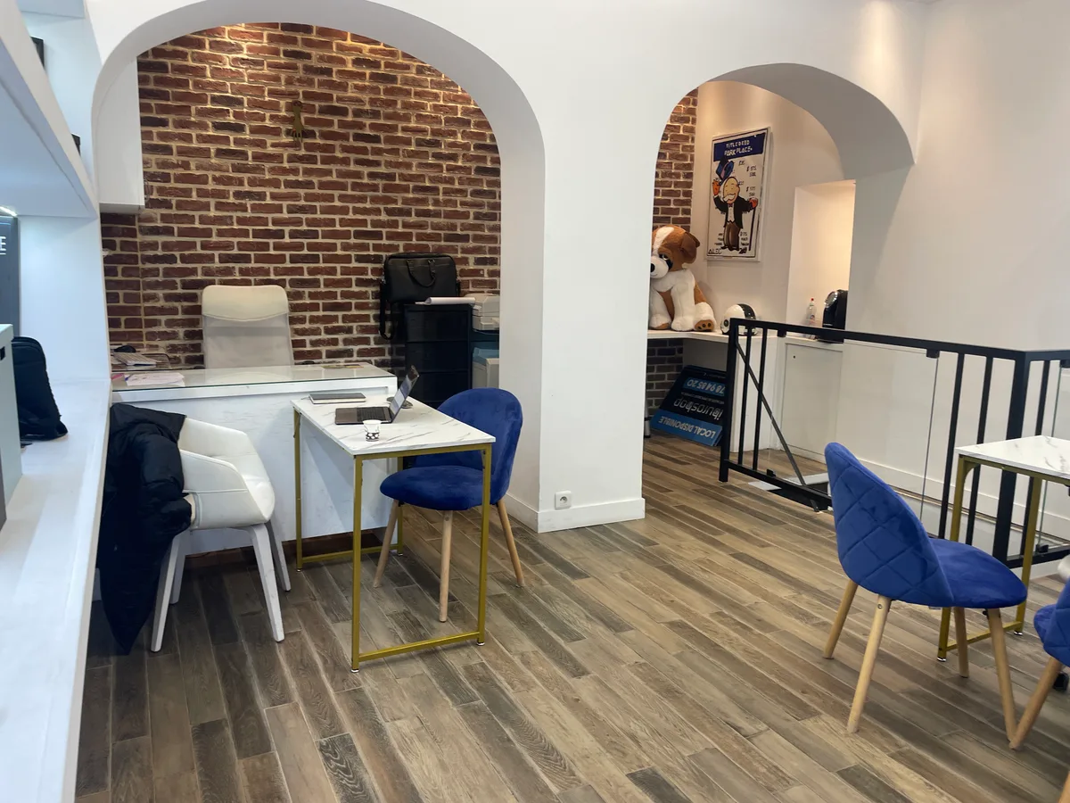 Pristine Retail Space on Rue de Rome, 40 sqm, retail activation, pop-up rental in Paris, second interior view