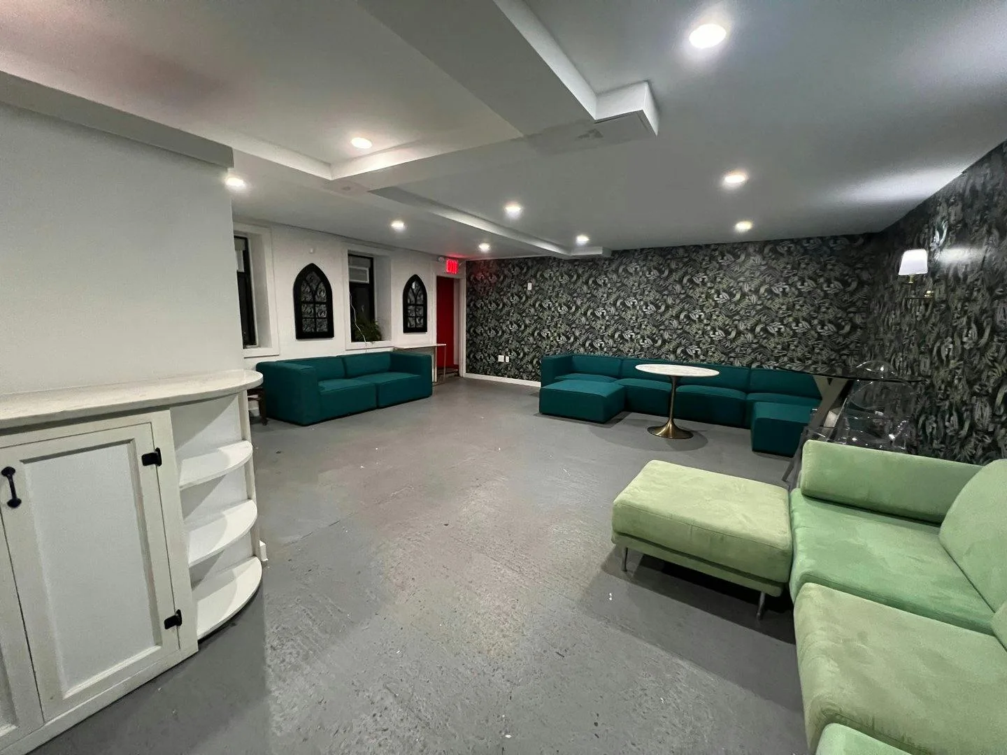 Private 1,000 Sq Ft Gallery Lounge in Brooklyn — 5