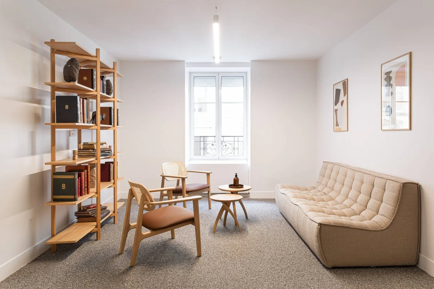 Private 48-Desk Office at 26 Rue de Montholon, Paris — 4