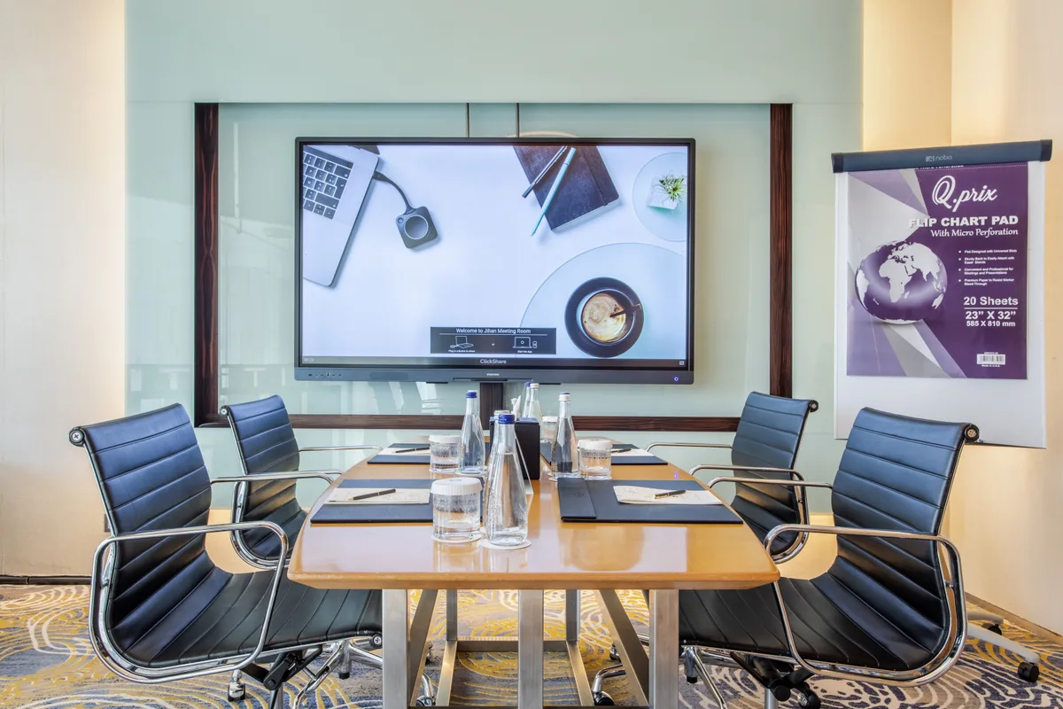 Private 49 sqm Executive Boardroom on Sheikh Zayed Road, corporate event, pop-up rental in دبي, interior view
