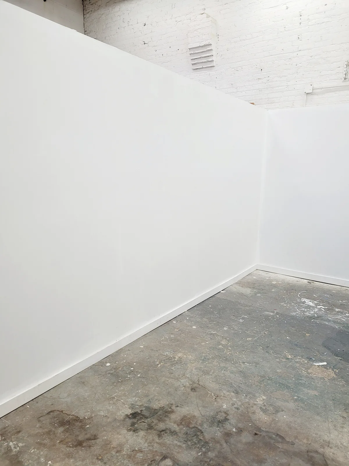 Private Artist's Studio in Ridgewood, Queens, 19 sqm, photo shoot, pop-up rental, interior view