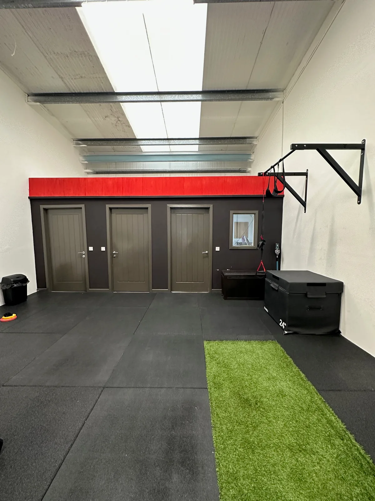 Private Gym/Fitness Studio for Lease in Inchinnan, 109 sqm, workshop, pop-up rental in Renfrewshire, third interior view