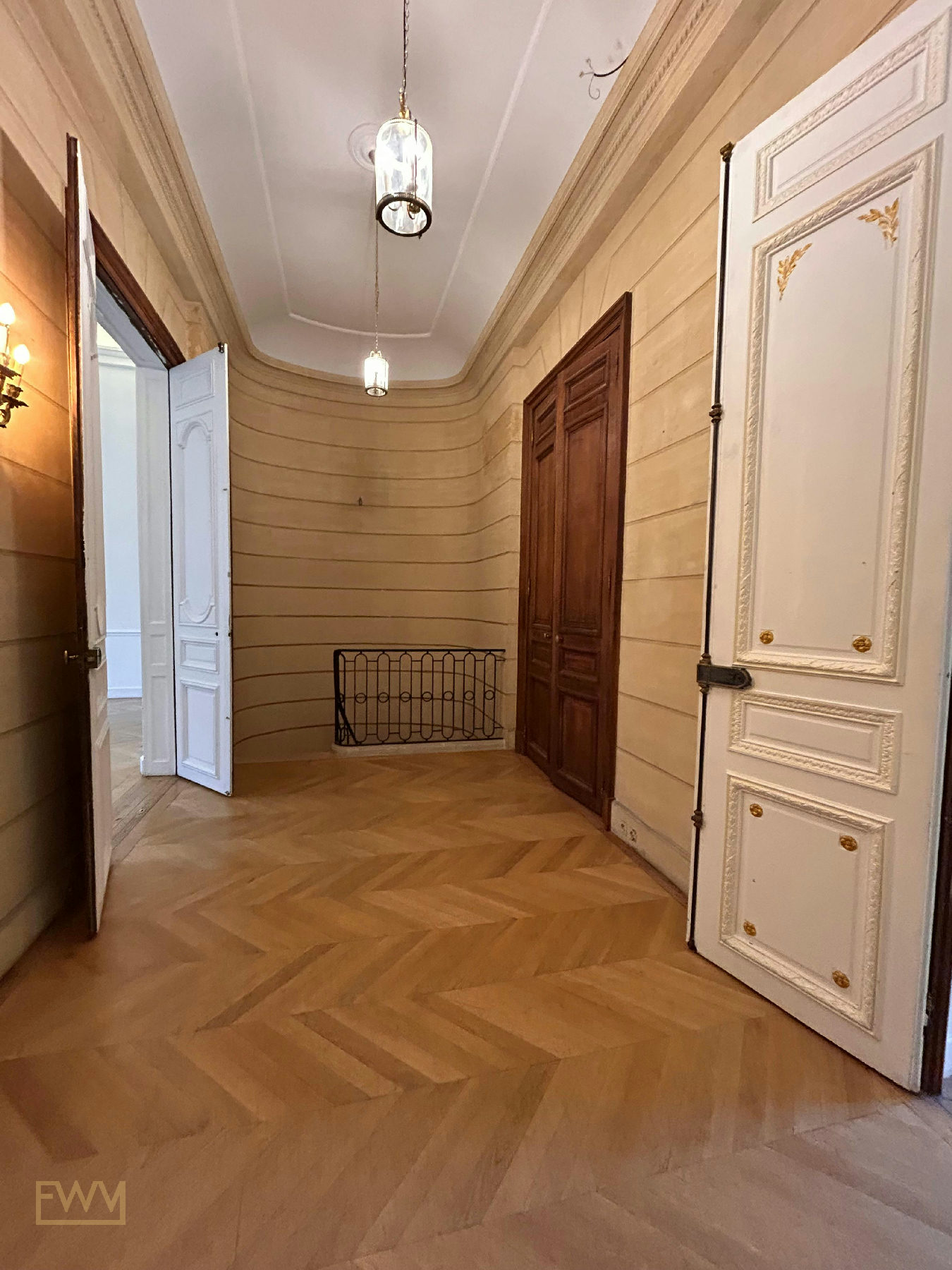 Private Mansion with Garden on Rue de Monceau, Paris, 200 sqm, pop up store