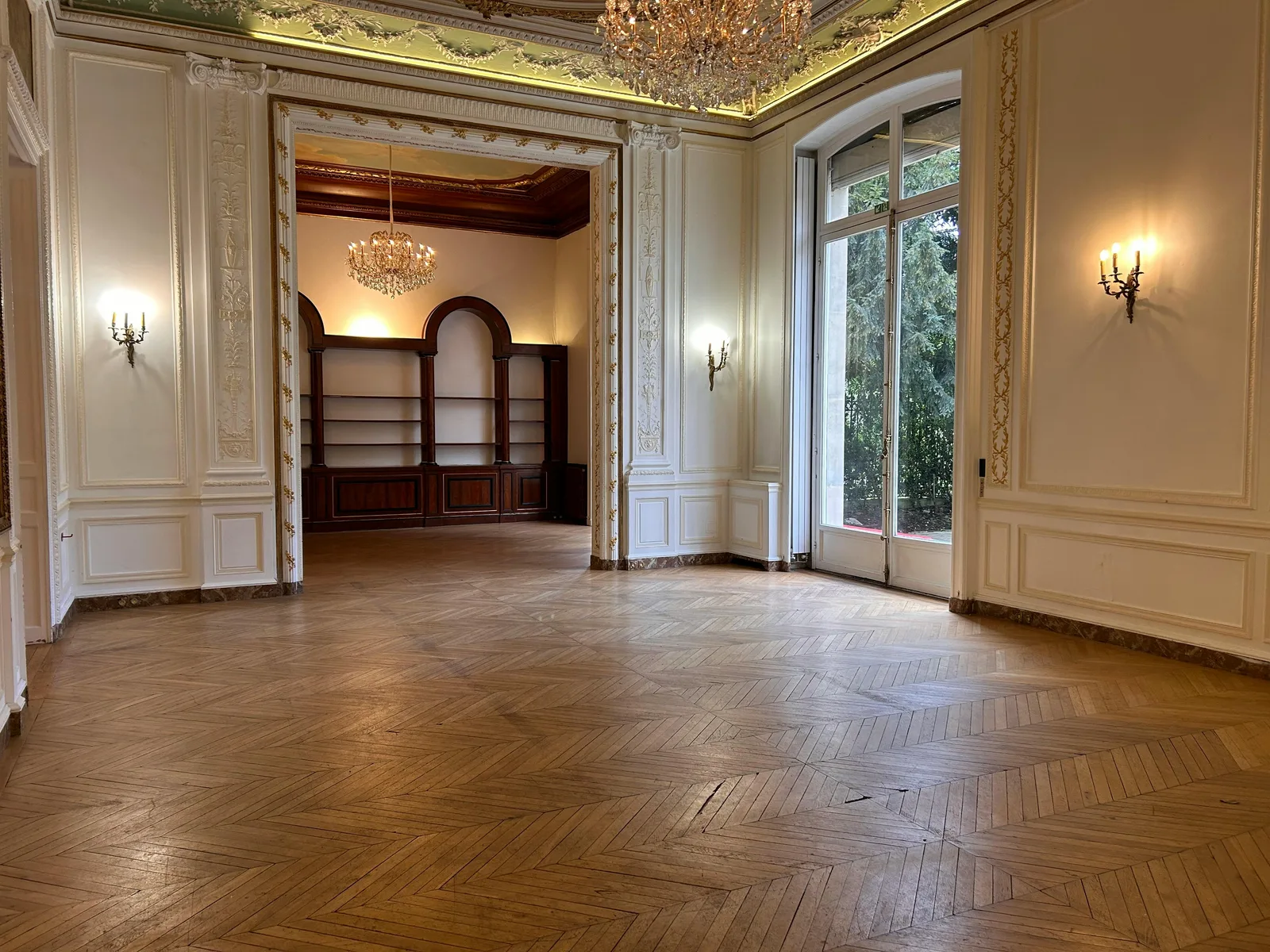 Private Mansion with Garden on Rue de Monceau, Paris — 5