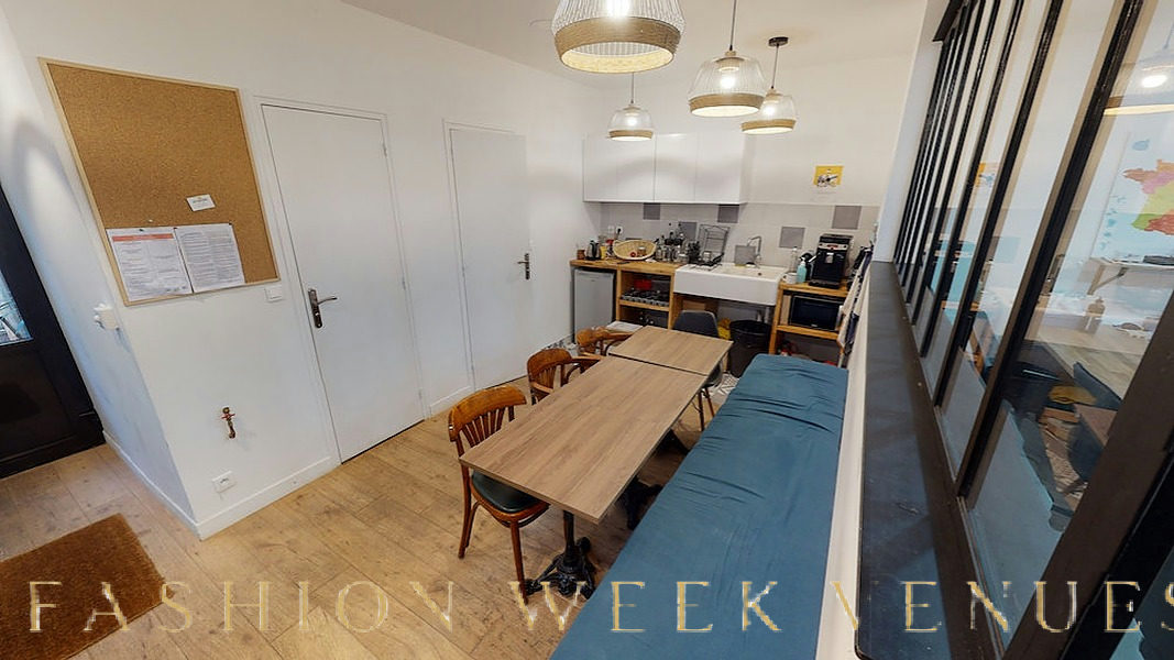 Private Office in Perfect Location, 150 sqm, pop up store in Paris, additional interior view