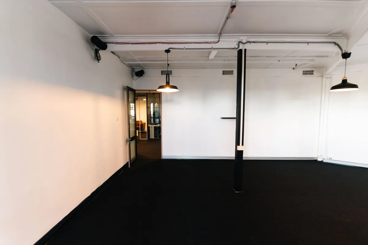 Private Office Space for 5-6 People on Oxford Street, 1 sqm, corporate event, pop-up rental in Darlinghurst, third interior…
