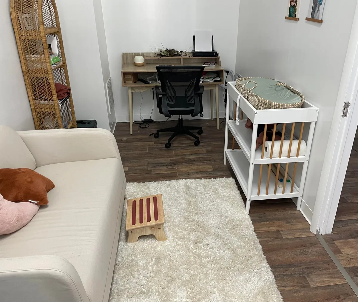 Private Office Space in Maternity and Baby Boutique, 28 sqm, private event, pop-up rental in New Windsor, interior view