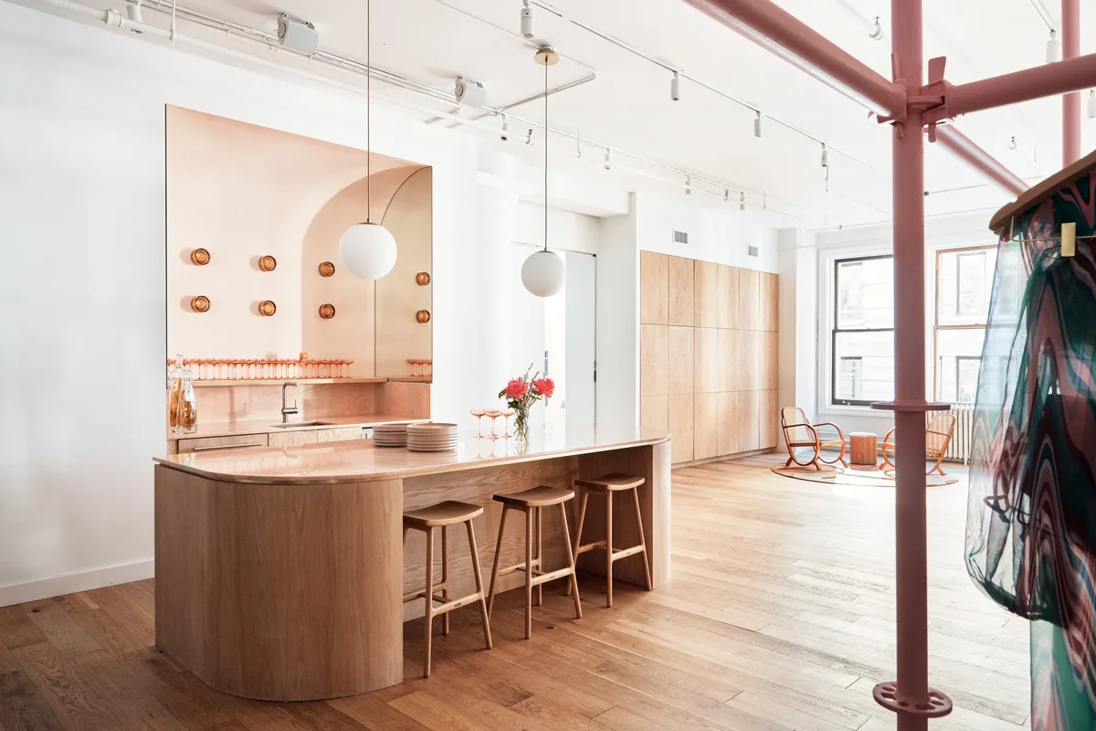 Private Offices Available in Luxury Fashion Loft, 14 sqm, showroom presentation, pop-up rental in New York, additional inter…