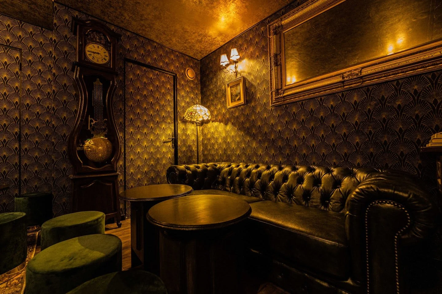 Private Speakeasy Bar on Rue Sedaine, Paris — 3