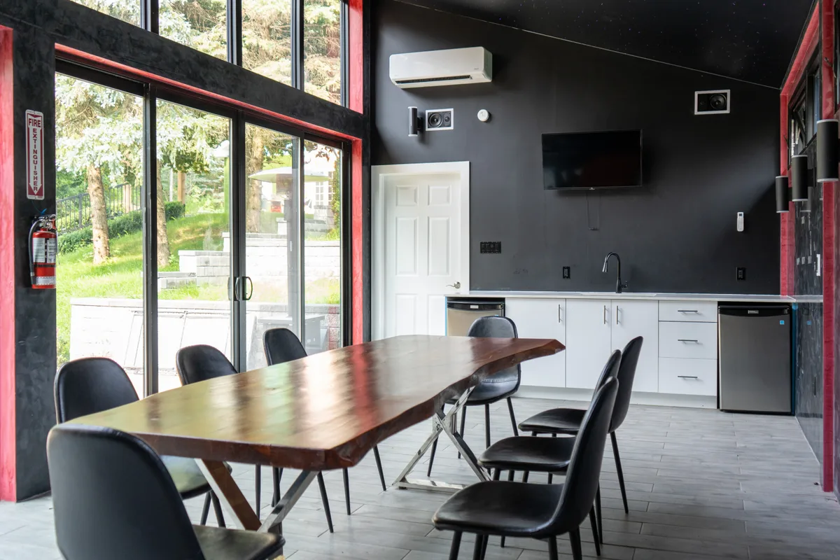 Private Villa Event Space Near Toronto, 465 sqm, corporate event, pop-up rental in Whitchurch-Stouffville, second interior v…