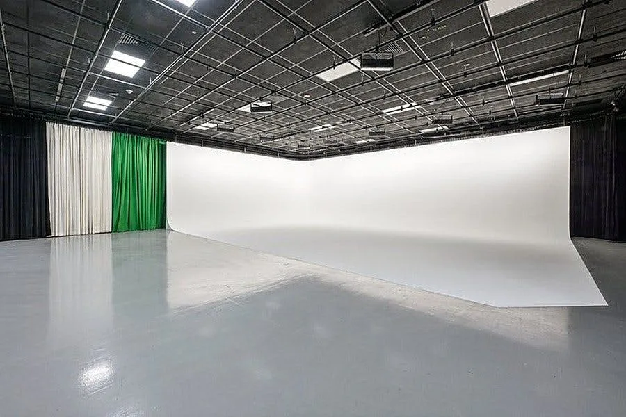 Production Studio with 10,000 Square Feet in Brooklyn