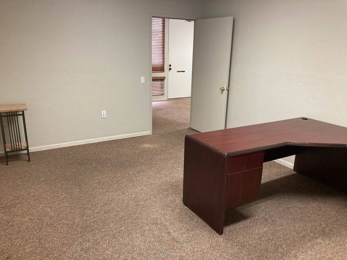 Professional 3-Room Workspace in La Mesa, 53 sqm, corporate event, pop-up rental, interior view