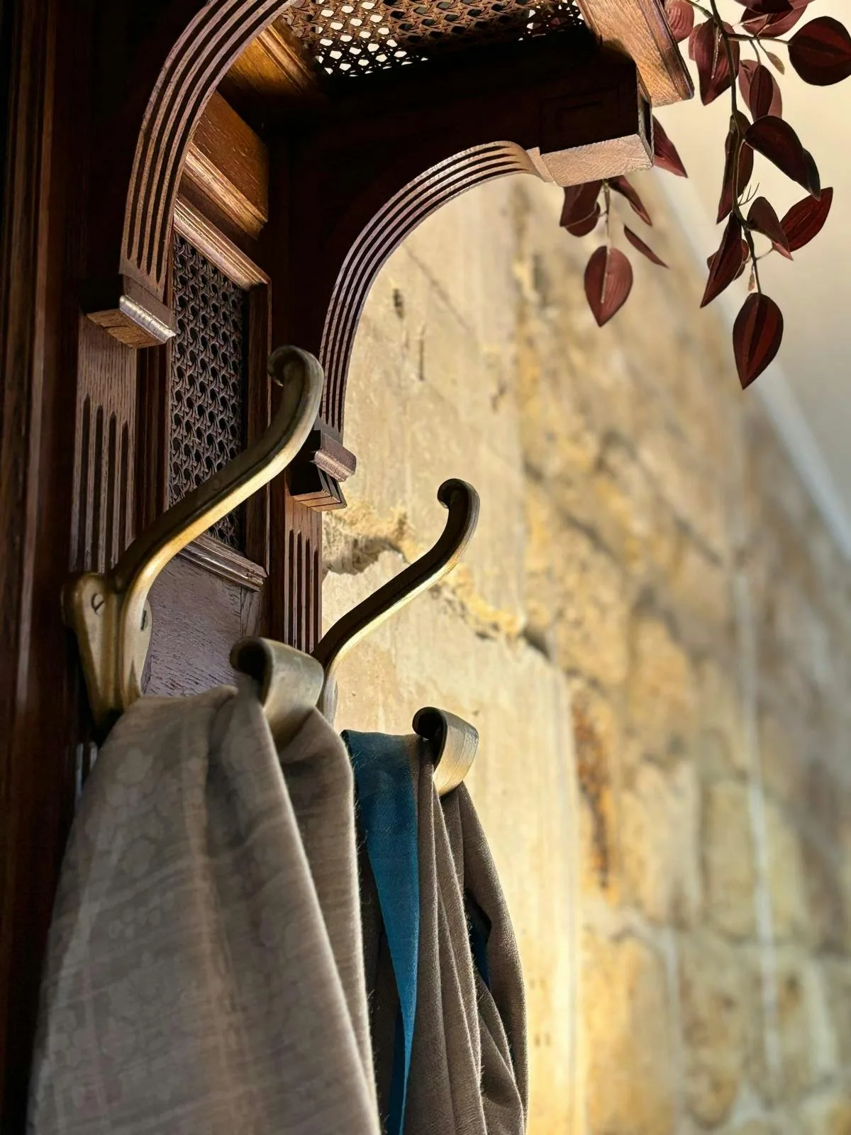 Quaint Parisian Studio Gallery on Rue des Archives — 5