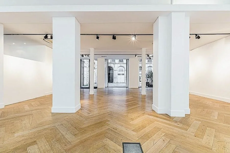 Rambuteau / Archives Gallery in Le Marais, Paris — 4