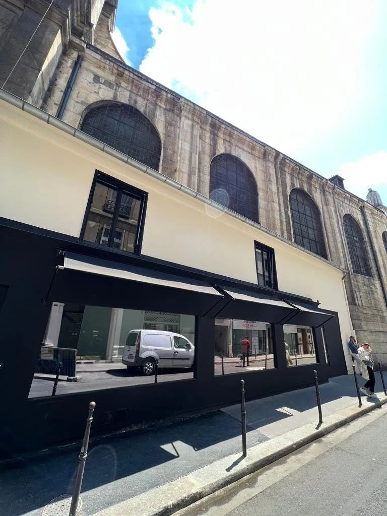 Recently Renovated Shop in Paris 1st Arrondissement — 3