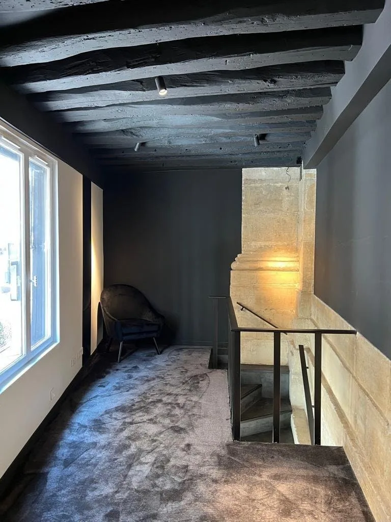 Recently Renovated Shop in Paris 1st Arrondissement — 5