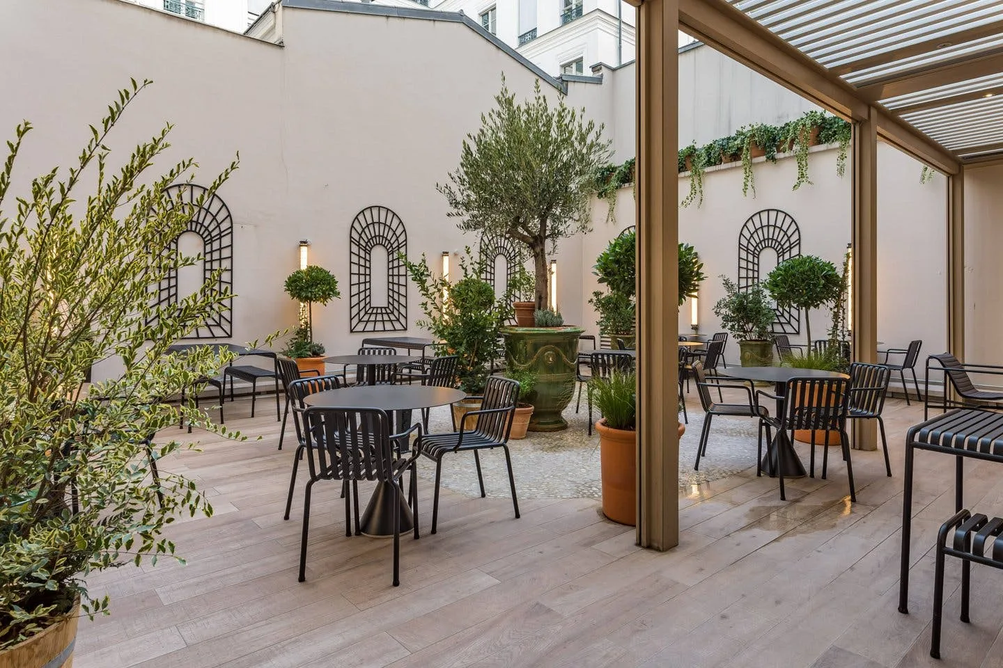Reception Space with Terrace on Rue Taitbout, Paris — 5