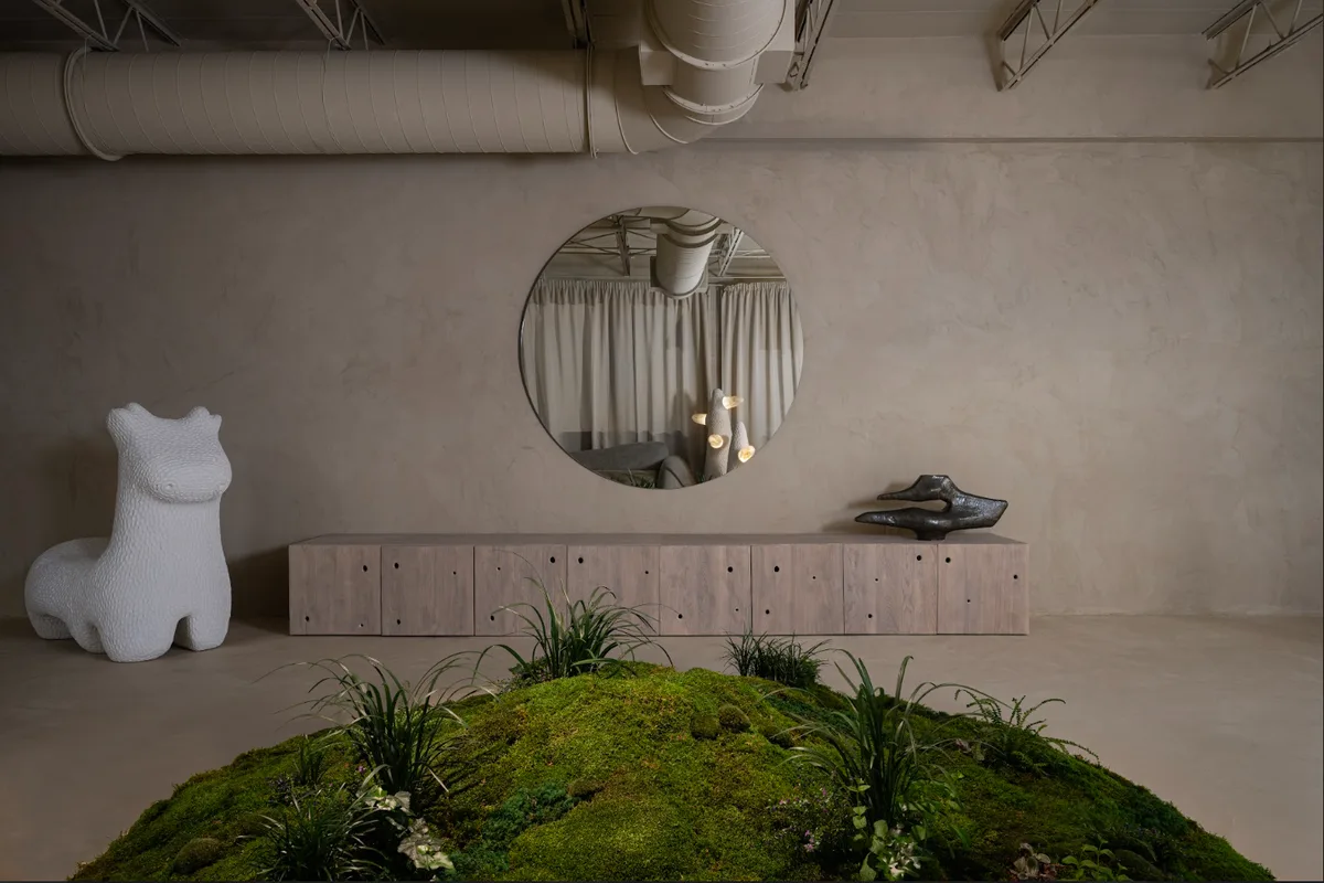 Refined Gallery Space for Creative Exhibitions, 102 sqm, art exhibition, pop-up rental in Miami, second interior view