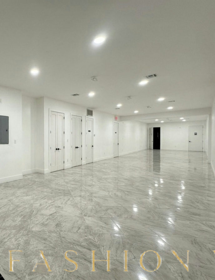 Renovated 1,700 SF Retail Space on Fulton Street, 167 sqm, pop up store in Brooklyn, interior view