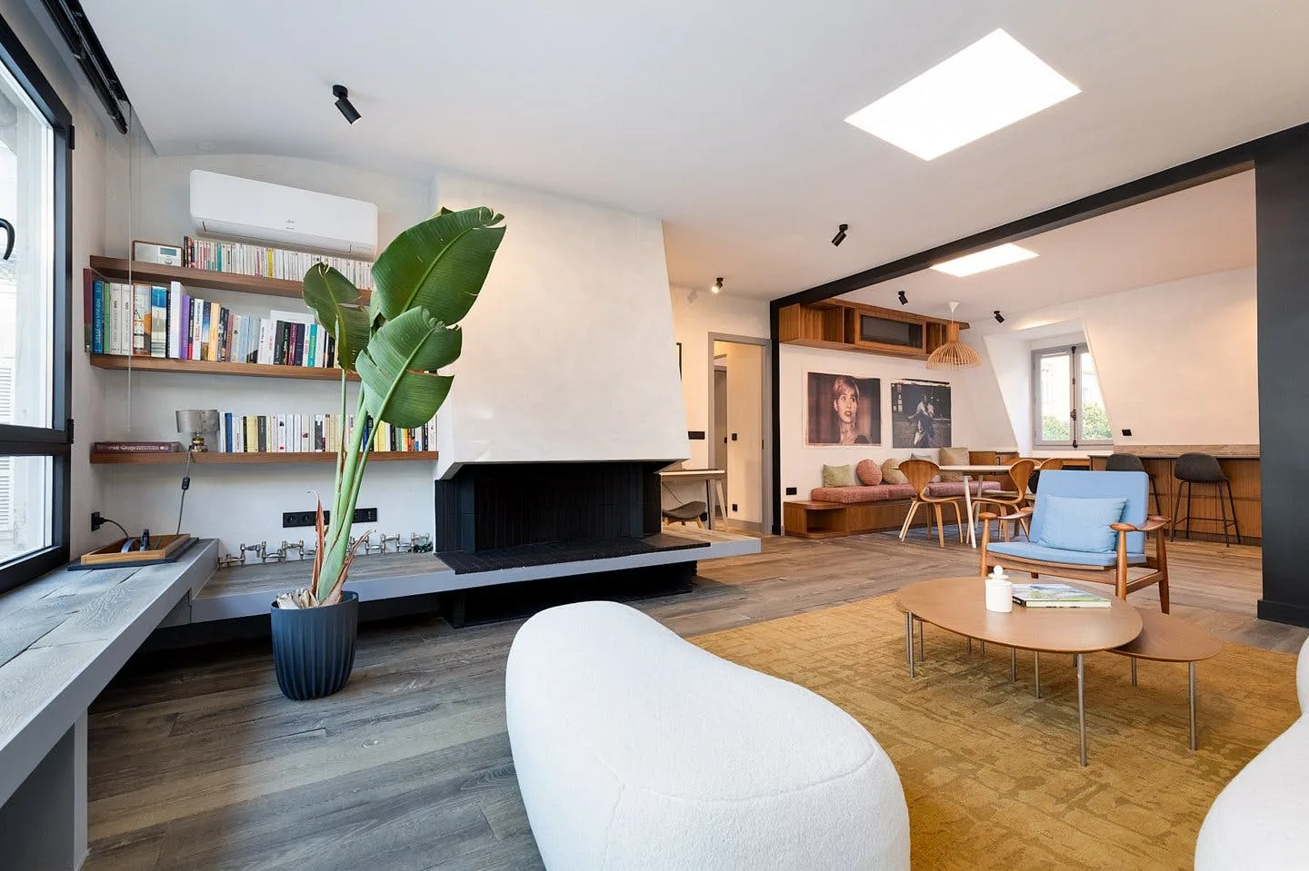 Renovated 100 sqm Duplex Loft on Rue du Colisée, Paris — 2