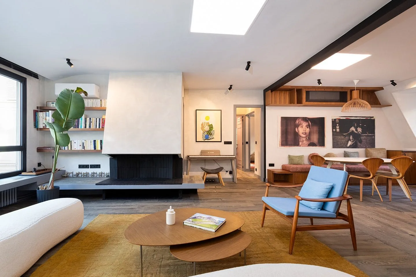 Renovated 100 sqm Duplex Loft on Rue du Colisée, Paris — 3