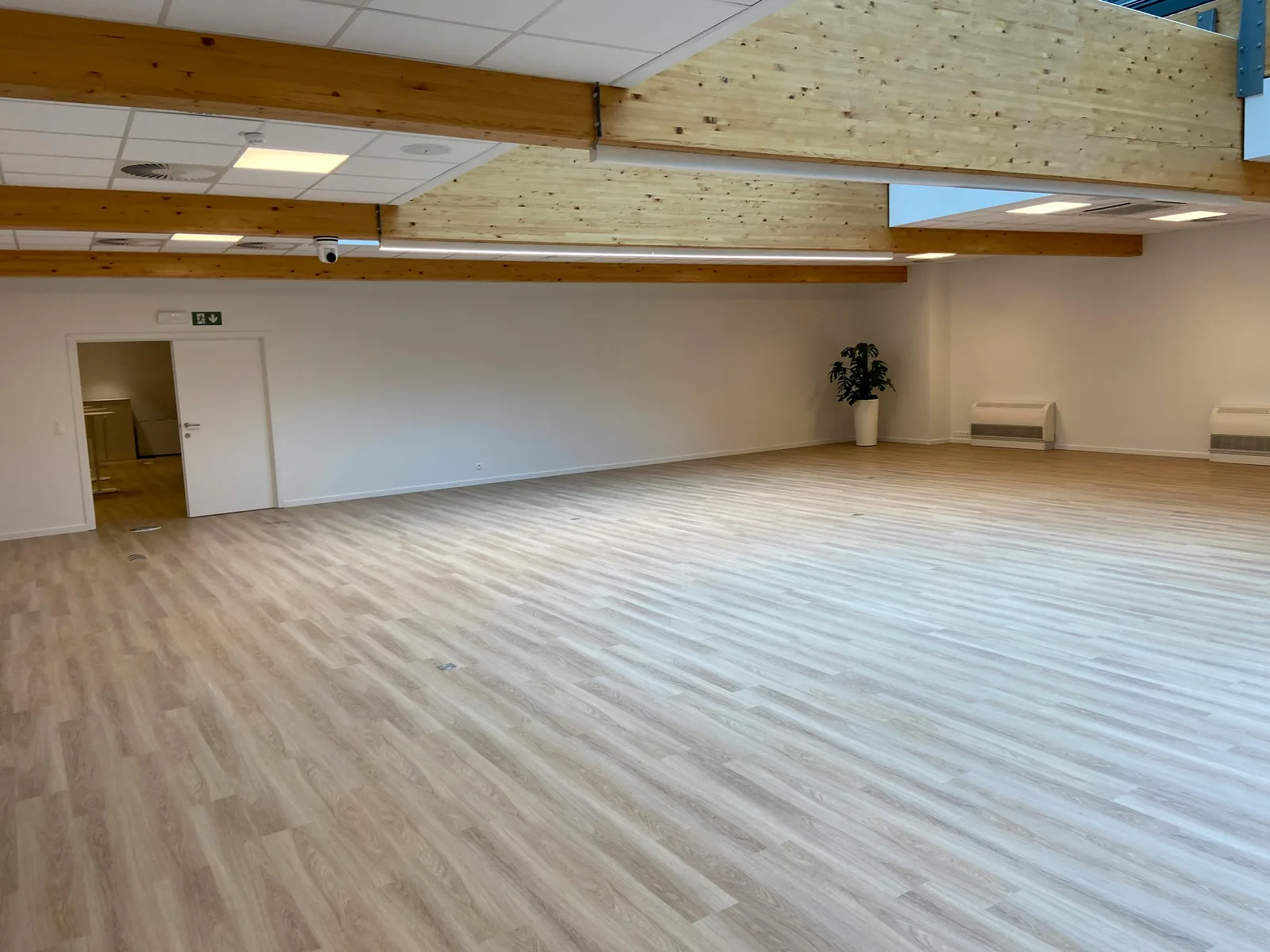 Renovated 500 sqm Event Space in Bruxelles — 4