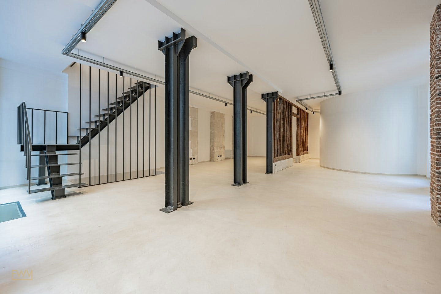 Renovated 525 sqm Industrial Space in Le Marais, Paris — pop-up space in Paris